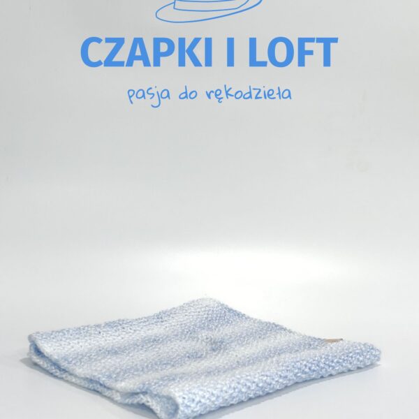 Czapka z kominem ręcznie robiona na drutach z ekskluzywnej kolekcji Czapki i Loft. Unikalny design i staranne wykonanie zapewniają nie tylko ciepło, ale także modny akcent do Twojej zimowej garderoby. Odkryj styl i komfort na www.czapkiiloft.pl.